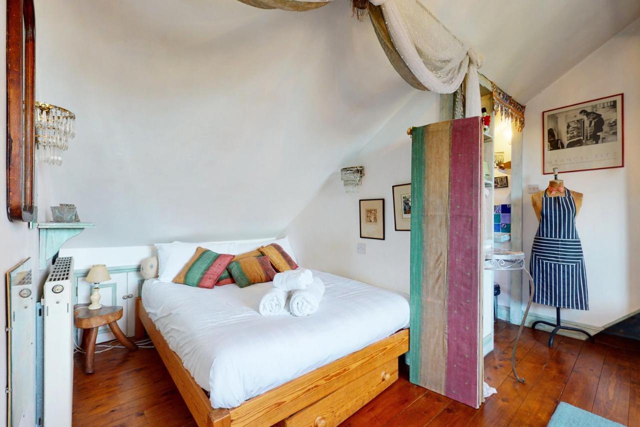 Appartamento Beautiful 1bed Attic Wterrace In North Kensington