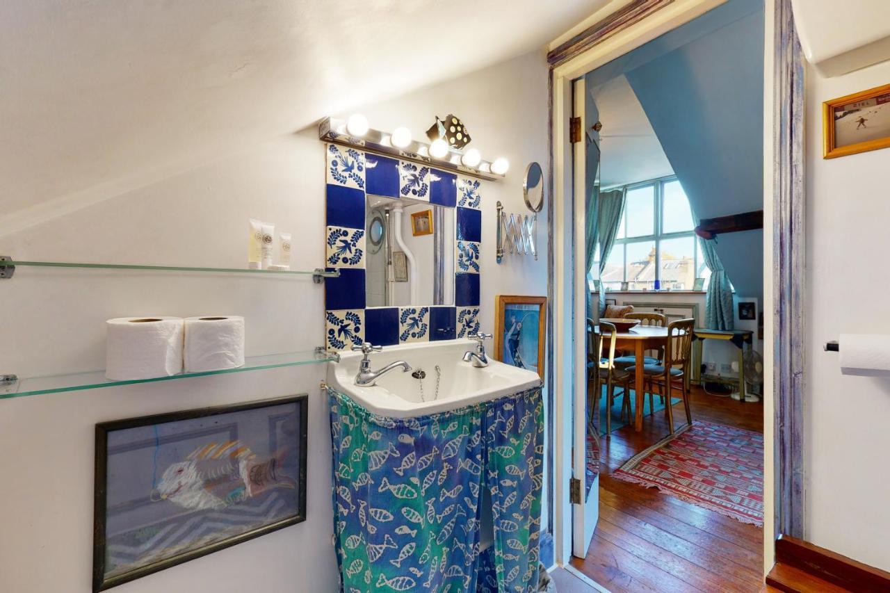 Appartamento Beautiful 1bed Attic Wterrace In North Kensington